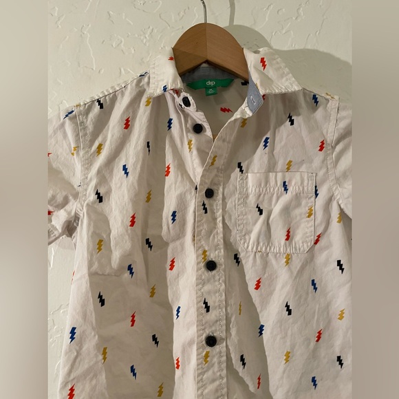 Kids Dip button up shirt. Lightning bolts. M (8-10). EUC - Picture 3 of 5